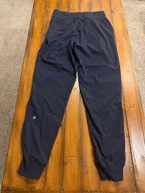 lululemon athletica womens Dark Navy Ribbed Jogger Pants